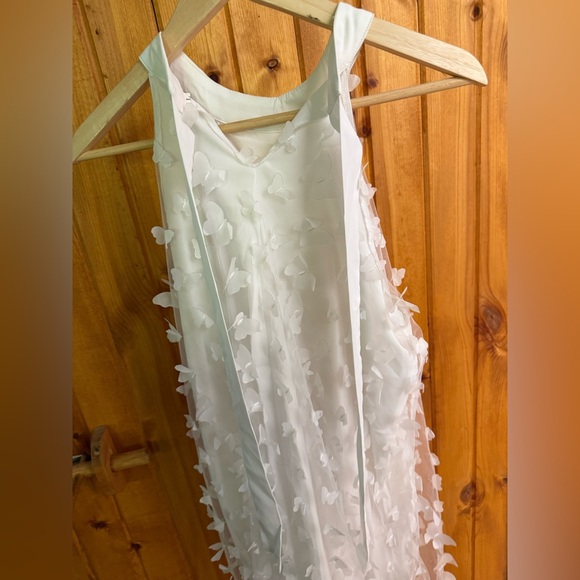 Butterfly White Halter Dress - Picture 4 of 5